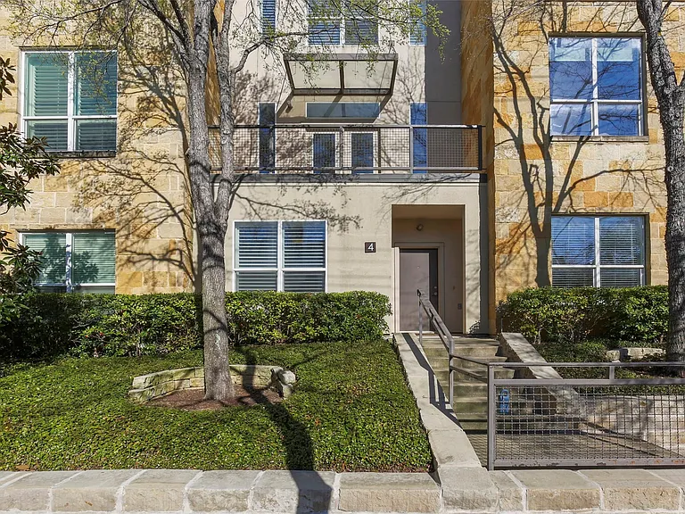 3800 Holland Ave #4 — Photo 13
