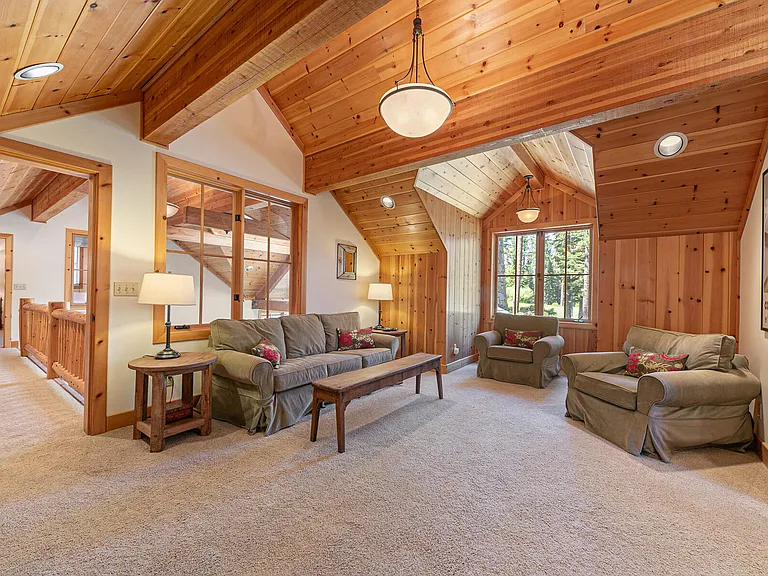 8520 Lahontan Dr — Photo 25