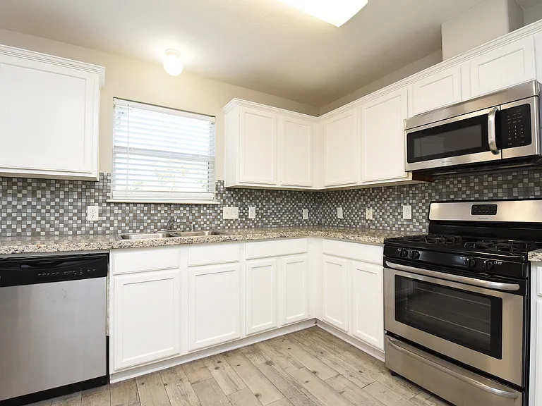 21603 Falvel Lake Dr — Photo 9
