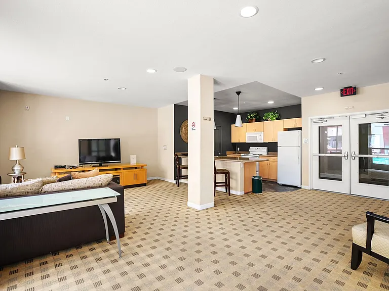 1501 Front St #633 — Photo 30