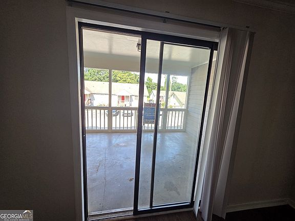 4th image of 2505 W Broad St APT 321