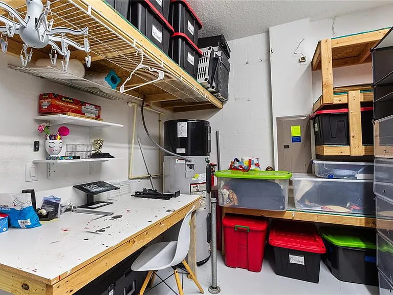 30841 Kelmin Ter — Photo 22