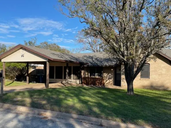 1812 S Center St, Denison, TX 75021