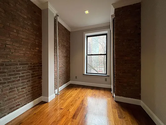 Rented by Compass | media 23