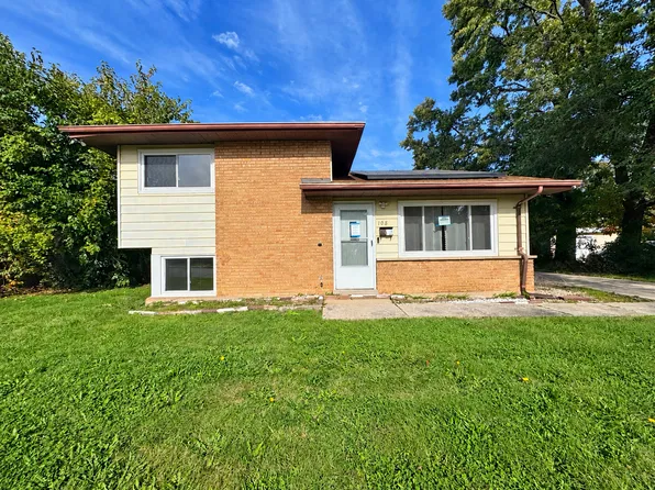 108 Algonquin St, Park Forest, IL 60466