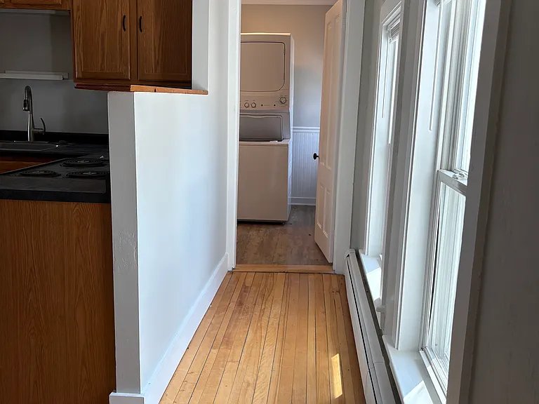 301 Maine St #2 — Photo 3