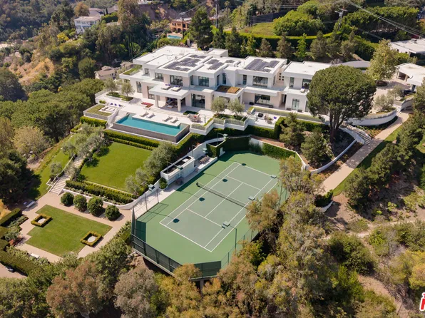 9966 Beverly Grove Dr, Beverly Hills, CA 90210