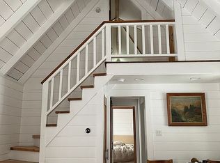 274 Flower Dr, Lake Arrowhead, CA 92352