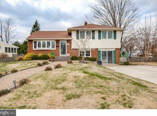 137 E Valleybrook Rd, Cherry Hill, NJ 08034