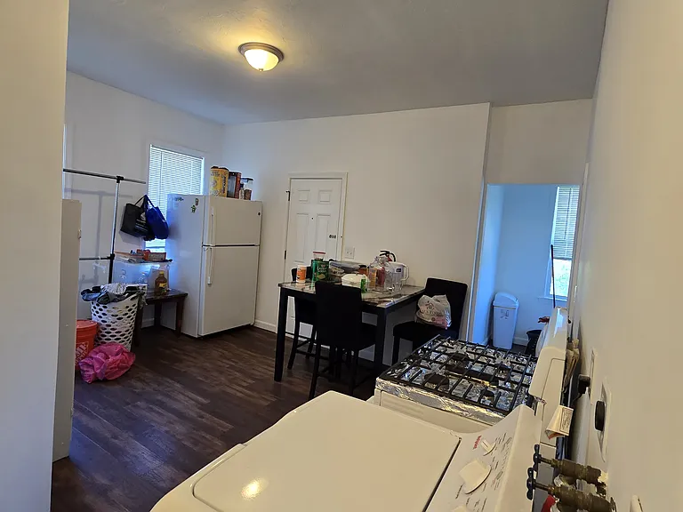 38 Fox St #3 — Photo 8