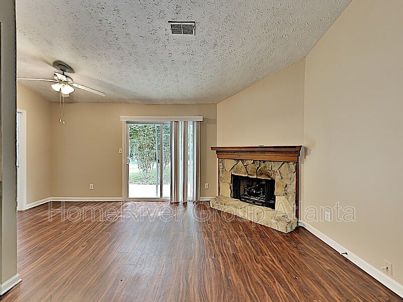 3095 Berkshire Manor Dr, Alpharetta, GA 30022 Zillow