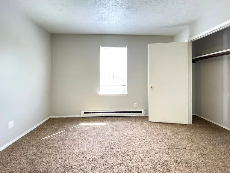 1701 E 14th St #4 — Photo 13