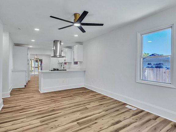 4th image of 7 Hendricks St
