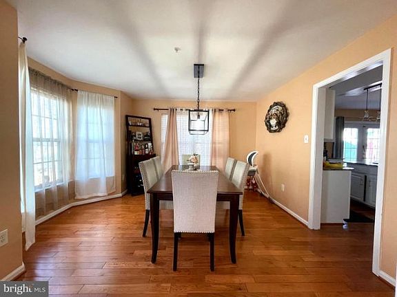 5th image of 7608 Whethersfield Pl