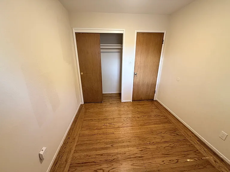 10301 San Leandro St — Photo 13