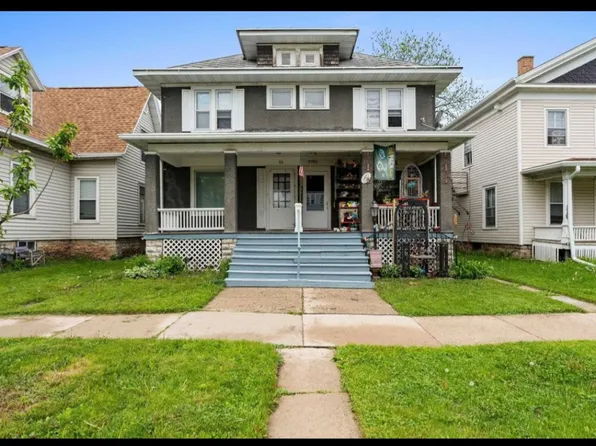 93 Harrison Pl, Fond Du Lac, WI 54935