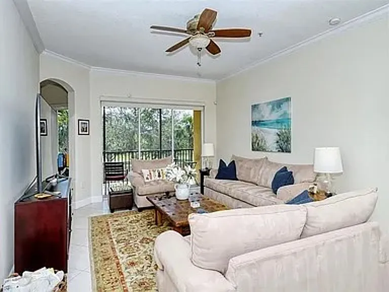 8263 Miramar Way — Photo 5