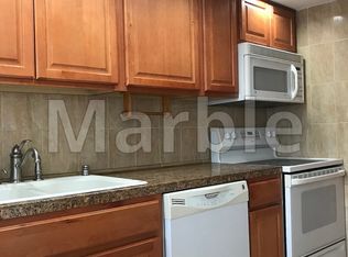 5403 Newcastle Ave APT 4, Encino, CA 91316