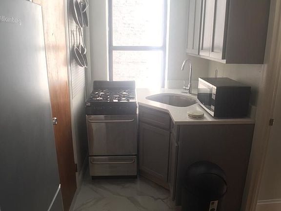 2nd image of 128 Thompson St #231