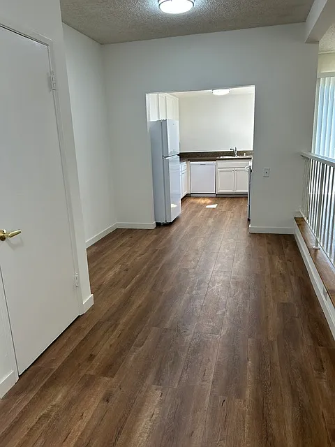 ENTRY, DINING ROOM