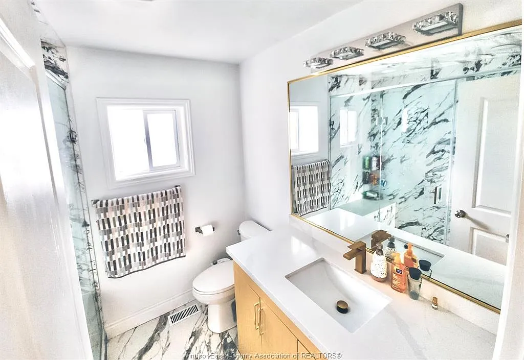 2 bed, $1,799 — Photo 4