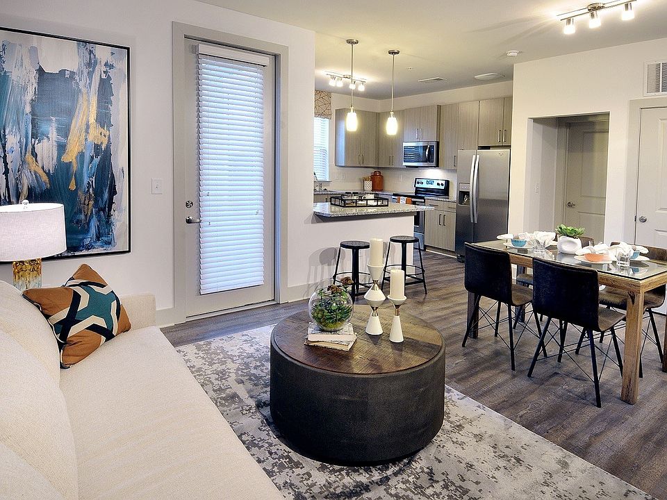 Open concept floor plans with design flexibility