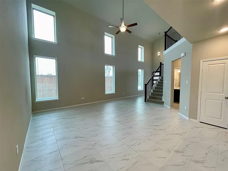 553 Sand Branch Dr — Photo 10