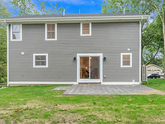 4th image of 29 Old Colony Dr