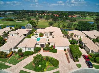4 Island Dr, Boynton Beach, FL 33436