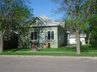 703 2nd St SE, Watertown, SD 57201