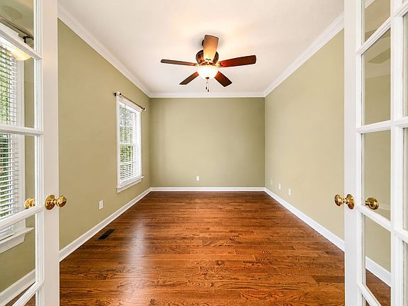 3rd image of 3948 Penzance Pl