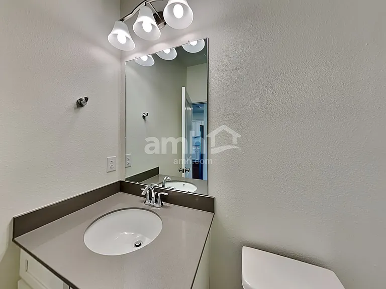 2107 Saffron Walden Dr — Photo 31