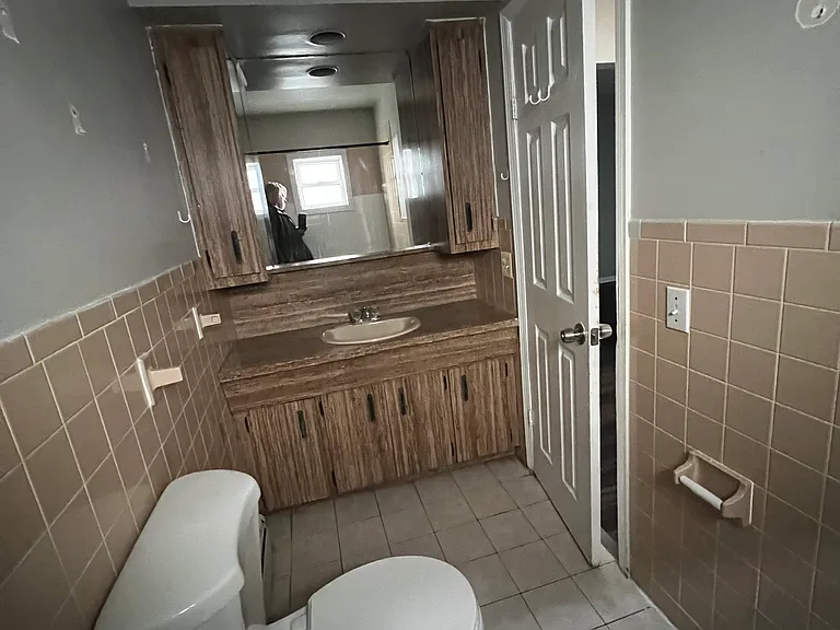 1010 New York Ave #1 — Photo 4