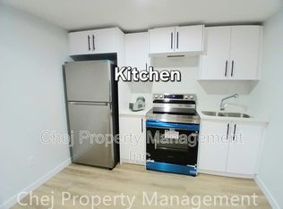 16517 20th Ave SW, Edmonton, AB T6W 5K1