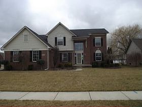1st image of 33362 Crooks St