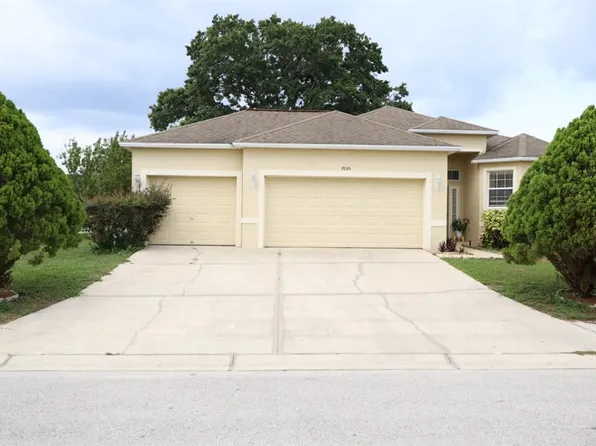 7055 Heatherbrook Dr, Lakeland, FL 33809