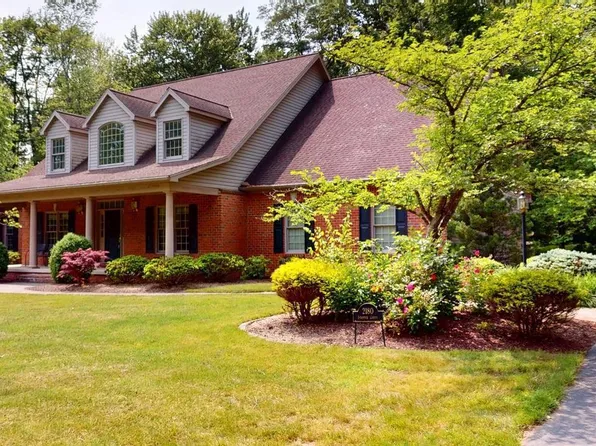 2180 Stopper Dr, Montoursville, PA 17754