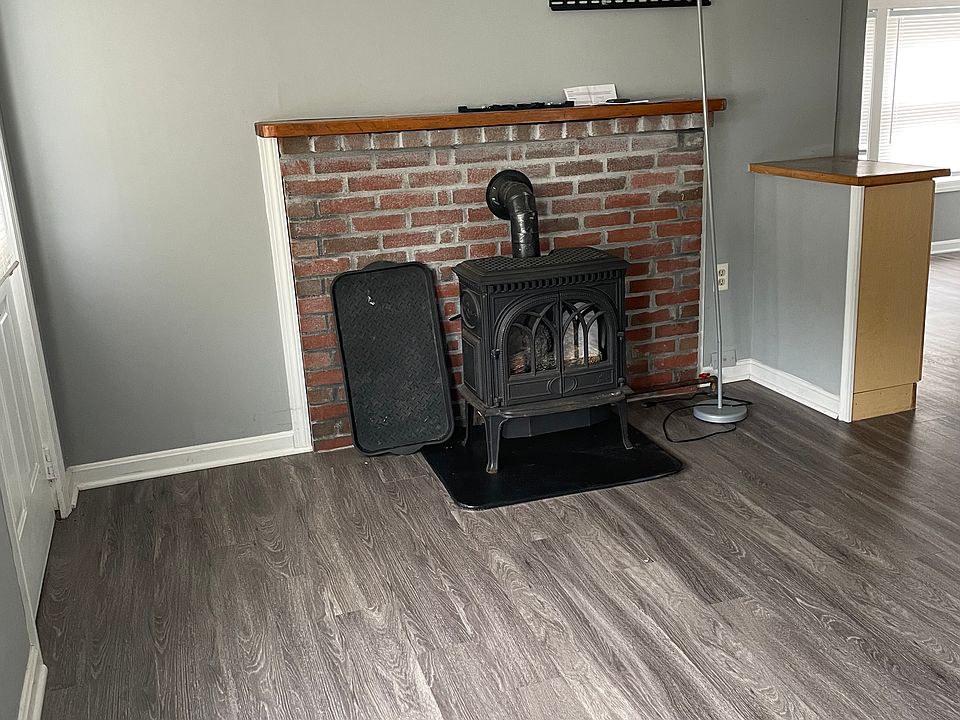 2nd image of 14 Weston Ave