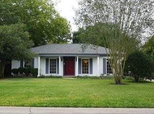 9527 Val Verde St, Houston, TX 77063