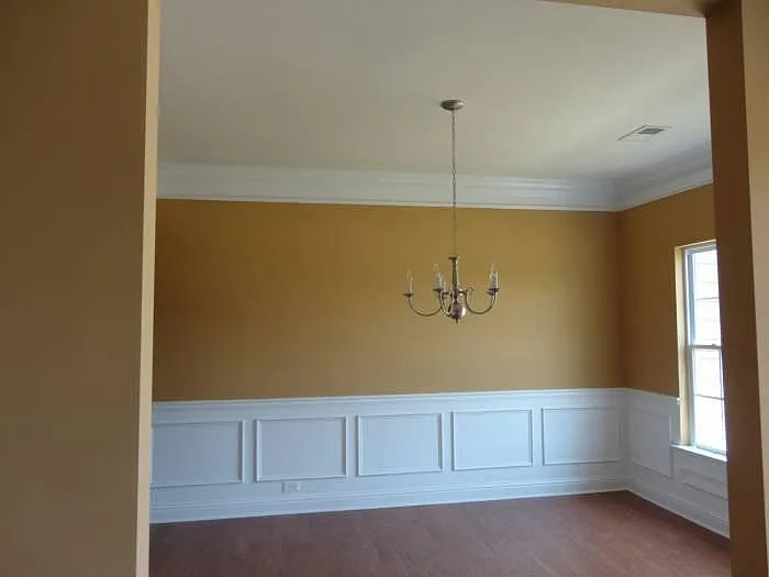 6 bed, 3664 sqft, $1,700 — Photo 2