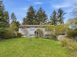3082 McCauley Dr, Nanaimo, BC V9T 1V8