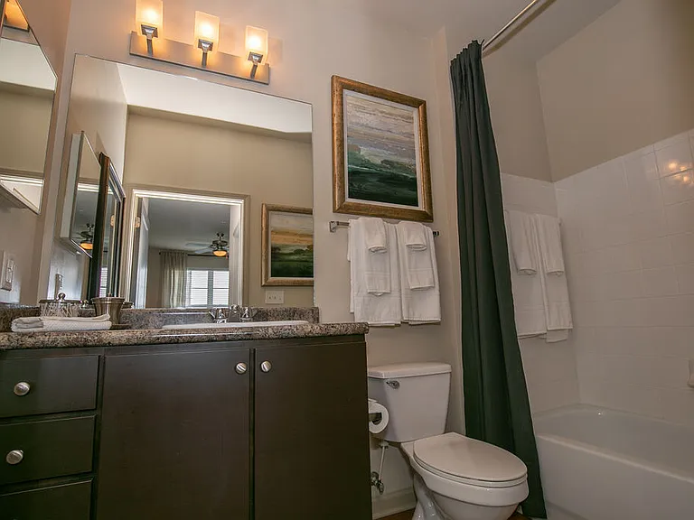 Westmount at Ashwood — Photo 40