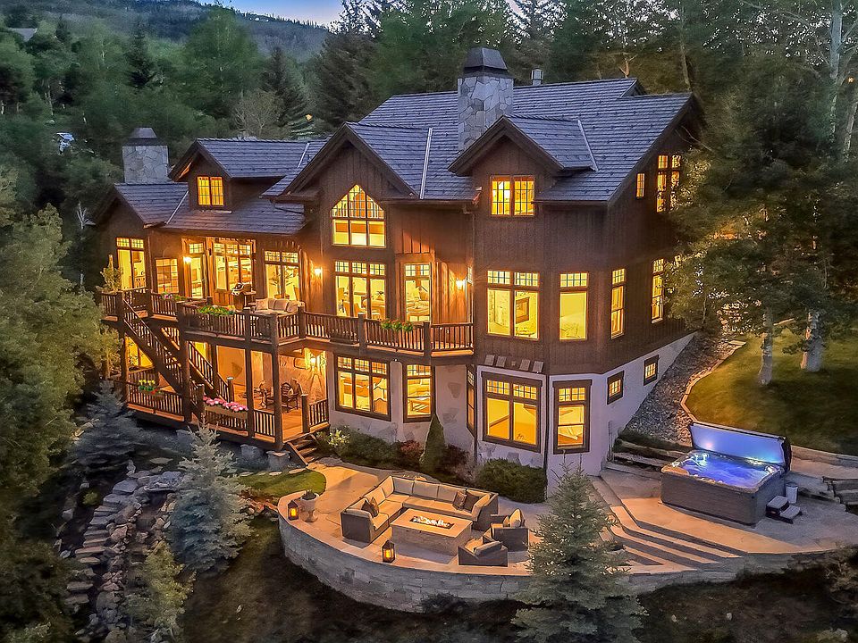 1st image of 35 Stag Gulch Ct