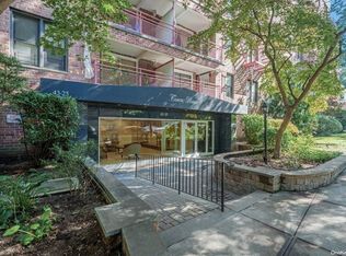 4325 Douglaston Pkwy APT 1E, Flushing, NY