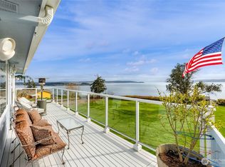 1207 Rainier Lane, Oak Harbor, WA