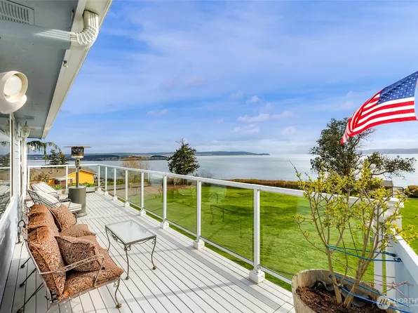 1207 Rainier Lane, Oak Harbor, WA 98277
