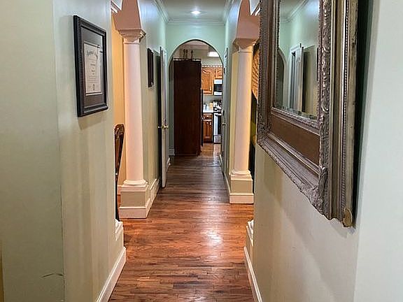 3rd image of 7590 Broken Hickory Dr