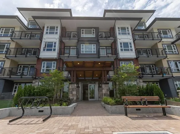 22562 121st Ave, Maple Ridge, BC V2X 3M8