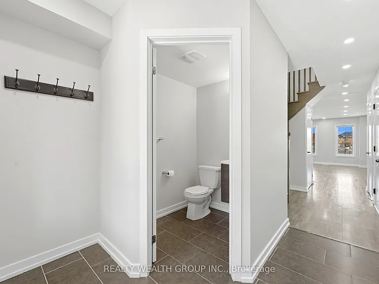 112 Golden Springs Dr — Photo 10