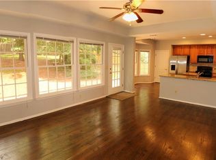 1045 Vinebrook Ln, Johns Creek, GA 30005